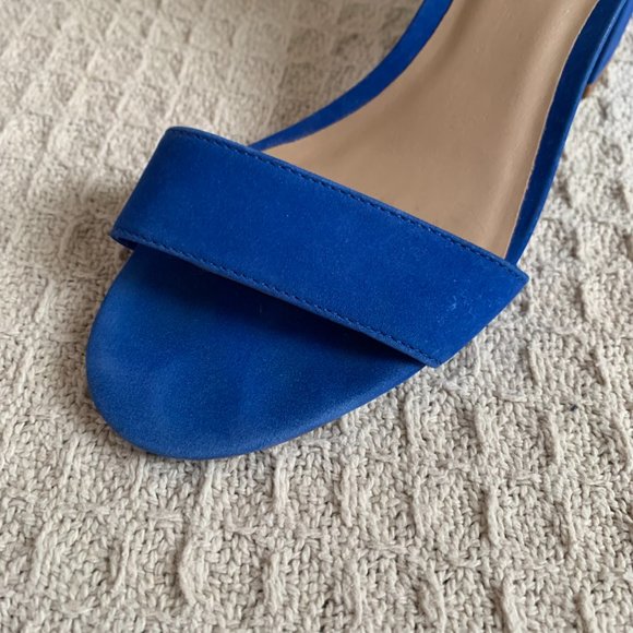 Electric Blue Aldo Villarosa Block Heeled Sandals - Picture 7 of 9